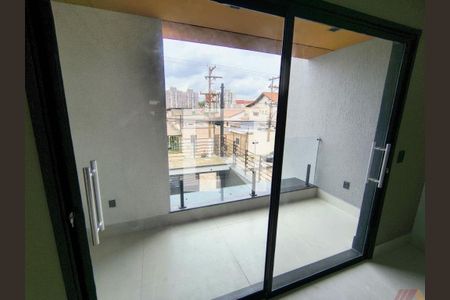 Casa à venda com 3 quartos, 200m² em Vila Talarico, São Paulo