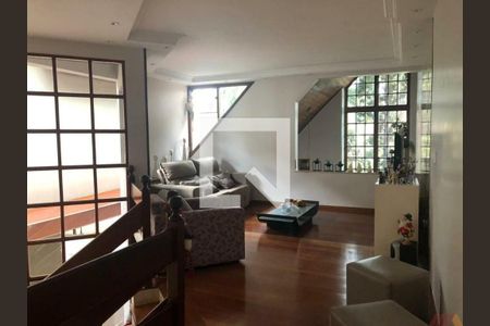 Casa à venda com 4 quartos, 340m² em Vila Albertina, São Paulo