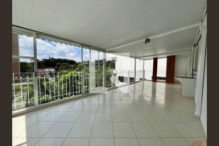 Casa à venda com 5 quartos, 300m² em Vila Albertina, São Paulo