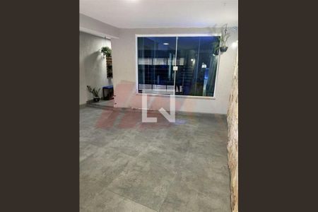 Casa à venda com 2 quartos, 157m² em Vila Paiva, São Paulo