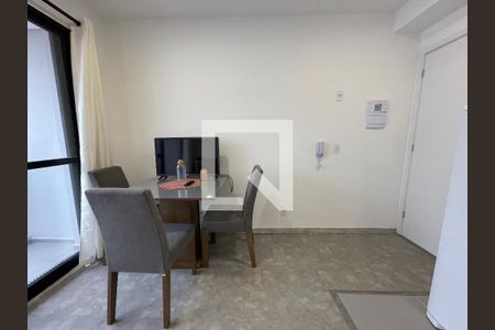Sala/Cozinha de apartamento para alugar com 1 quarto, 37m² em Vila Sonia, São Paulo