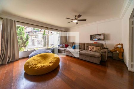 Sala de casa para alugar com 4 quartos, 540m² em Vila Alice, Santo André