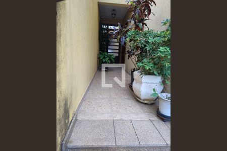 Corredor de casa para alugar com 4 quartos, 280m² em Jardim Pedro José Nunes, São Paulo