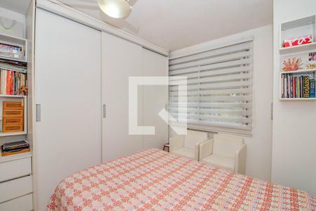 Suíte de apartamento à venda com 2 quartos, 73m² em Jardim Lindóia, Porto Alegre