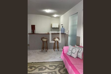 Sala de kitnet/studio para alugar com 1 quarto, 34m² em Lagoa da Conceição, Florianópolis
