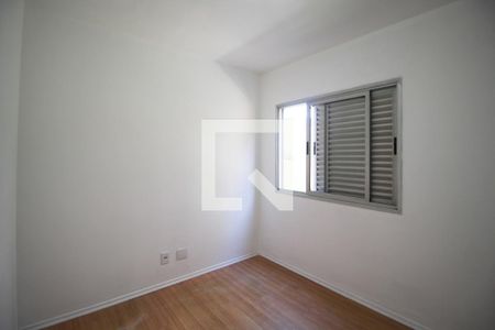 Quarto 1 de apartamento para alugar com 3 quartos, 77m² em Vila Olímpia, São Paulo
