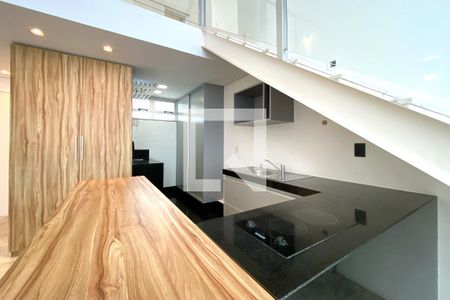 Cozinha de apartamento à venda com 1 quarto, 50m² em Carmo, Belo Horizonte