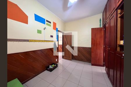 Casa para alugar com 3 quartos, 300m² em Sagrada Família, Belo Horizonte