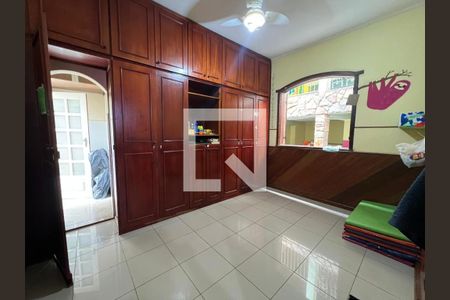 Casa para alugar com 3 quartos, 300m² em Sagrada Família, Belo Horizonte