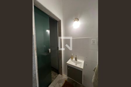 Casa para alugar com 3 quartos, 300m² em Sagrada Família, Belo Horizonte