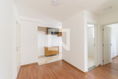 Sala de apartamento para alugar com 2 quartos, 45m² em Cidade São Mateus, São Paulo