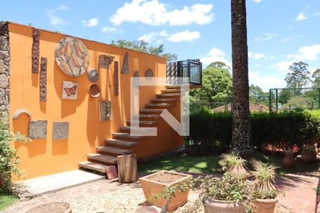 Casa de Condomínio para alugar com 7 quartos, 748m² em Vila Real Moinho Velho, Embu das Artes