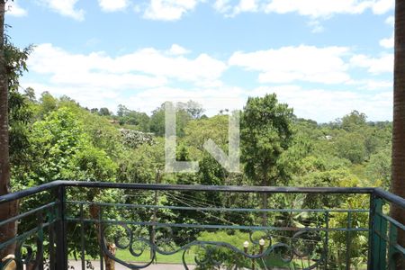 Casa de Condomínio para alugar com 7 quartos, 748m² em Vila Real Moinho Velho, Embu das Artes