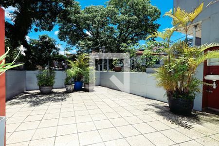 Varanda de casa à venda com 3 quartos, 269m² em Jardim Maria Estela, São Paulo