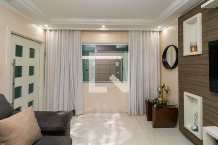 Sala de casa para alugar com 3 quartos, 245m² em Jardim Santa Teresinha, São Paulo