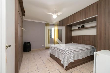 Quarto 2 de casa para alugar com 3 quartos, 245m² em Jardim Santa Teresinha, São Paulo