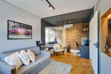 Casa à venda com 3 quartos, 318m² em Santo Amaro, São Paulo