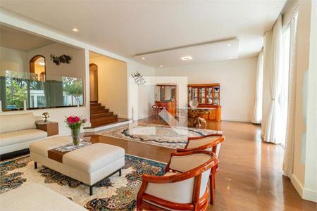 Casa à venda com 5 quartos, 356m² em Jardim Cordeiro, São Paulo