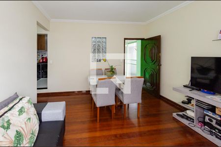 Sala de apartamento à venda com 3 quartos, 80m² em João Pinheiro, Belo Horizonte