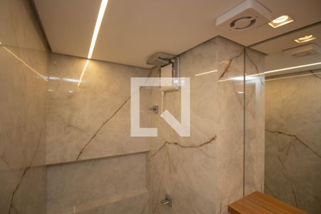 Banheiro de apartamento à venda com 3 quartos, 122m² em Asa Norte, Brasília