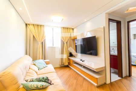 Sala de apartamento à venda com 2 quartos, 62m² em Vila Carmosina, São Paulo