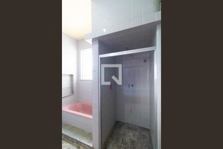 Banheiro de casa para alugar com 2 quartos, 60m² em Botafogo, Campinas
