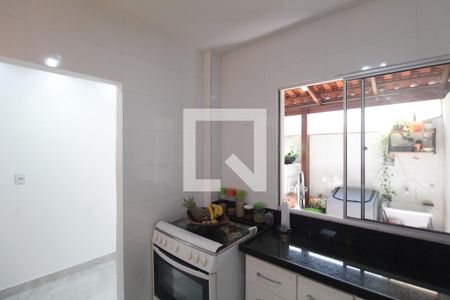 Cozinha de apartamento à venda com 2 quartos, 72m² em Paquetá, Belo Horizonte