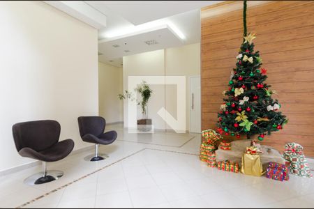 Hall de entrada de apartamento à venda com 3 quartos, 98m² em Vila Bastos, Santo André