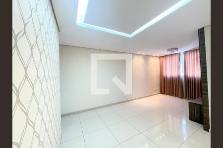 Sala de apartamento à venda com 3 quartos, 70m² em Planalto, Belo Horizonte