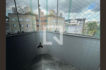 Apartamento para alugar com 4 quartos, 190m² em União, Belo Horizonte