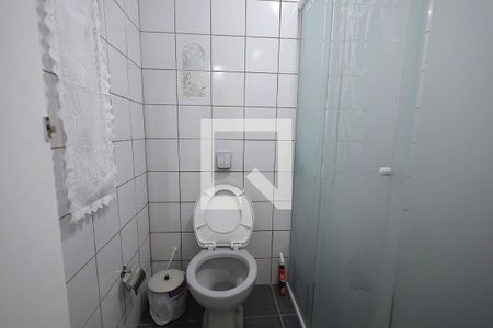 Banheiro 1 de casa para alugar com 3 quartos, 225m² em Parque Novo Oratório, Santo André