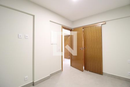 Quarto 2 - Suíte de apartamento para alugar com 3 quartos, 106m² em Santa Mônica, Uberlândia