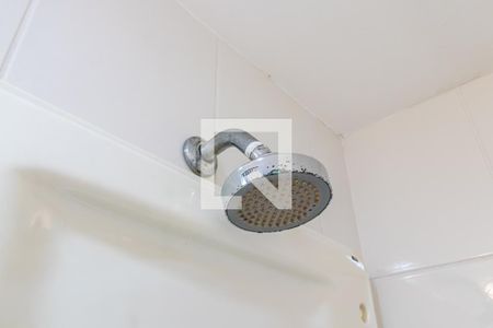 Banheiro Social de apartamento à venda com 2 quartos, 62m² em Jardim Tupanci, Barueri