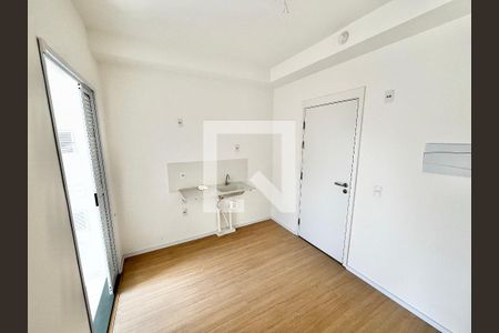 Sala/Cozinha de apartamento à venda com 2 quartos, 32m² em Casa Verde Alta, São Paulo