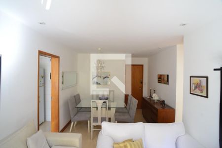 Sala de apartamento à venda com 2 quartos, 68m² em Barra da Tijuca, Rio de Janeiro
