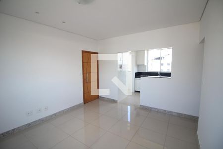 Sala de apartamento à venda com 3 quartos, 77m² em Eldorado, Contagem