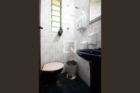 Casa para alugar com 8 quartos, 188m² em Jardim Sao Salvador, Taboão da Serra