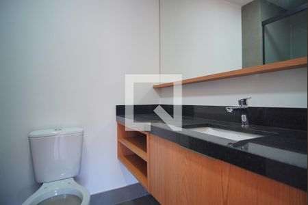 Banheiro da Suíte de apartamento à venda com 2 quartos, 47m² em Rio Branco, Porto Alegre