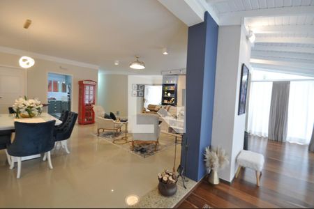 Sala de casa para alugar com 3 quartos, 340m² em Vila Albertina, São Paulo