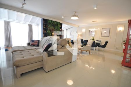 Sala de casa para alugar com 3 quartos, 340m² em Vila Albertina, São Paulo