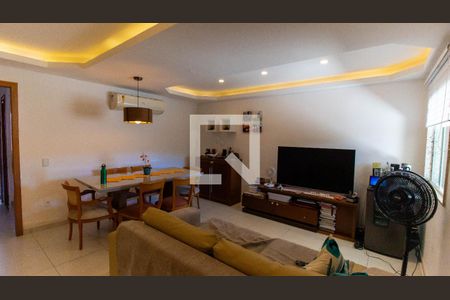 Casa de Condomínio à venda com 3 quartos, 130m² em Itaipu, Niterói