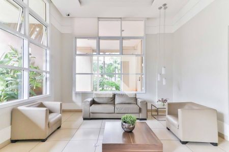 Hall de entrada de apartamento à venda com 2 quartos, 106m² em Jardim Arpoador, São Paulo