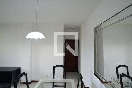Sala de apartamento para alugar com 1 quarto, 65m² em Barra da Tijuca, Rio de Janeiro