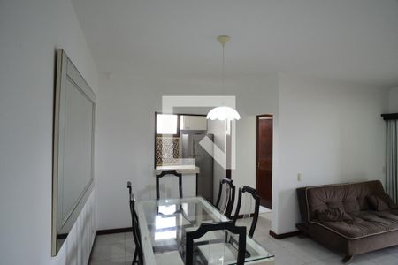 Sala de apartamento para alugar com 1 quarto, 65m² em Barra da Tijuca, Rio de Janeiro