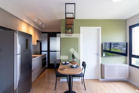 Sala de apartamento para alugar com 2 quartos, 38m² em Indianópolis, São Paulo