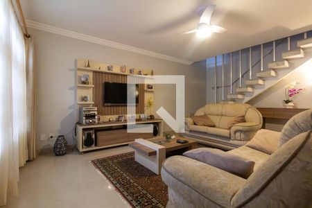 Sala de casa à venda com 3 quartos, 137m² em Vila Carrão, São Paulo