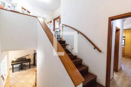 Escada de casa de condomínio à venda com 3 quartos, 220m² em Nonoai, Porto Alegre