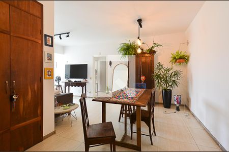 Apartamento à venda com 2 quartos, 110m² em Santo Antônio, Belo Horizonte