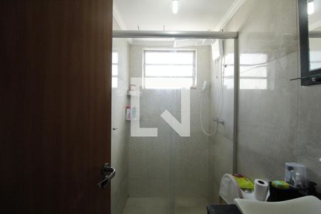 Banheiro de apartamento para alugar com 2 quartos, 47m² em Morro Santana, Porto Alegre