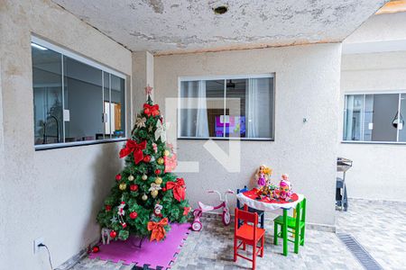 Quintal compartilhado de casa à venda com 3 quartos, 145m² em Vila Iorio, São Paulo